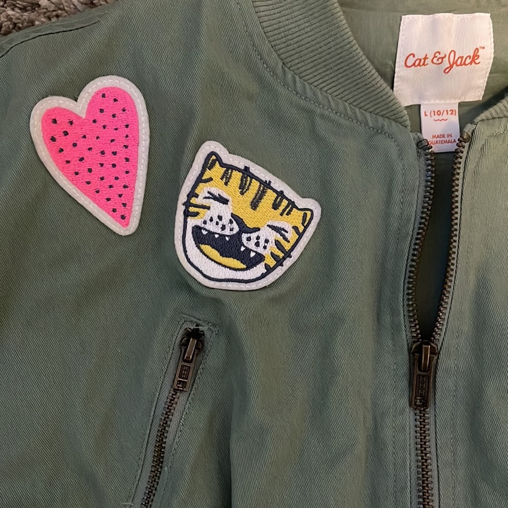 Cute Girls Jacket just add to any spring outfit - Picture 3 of 4